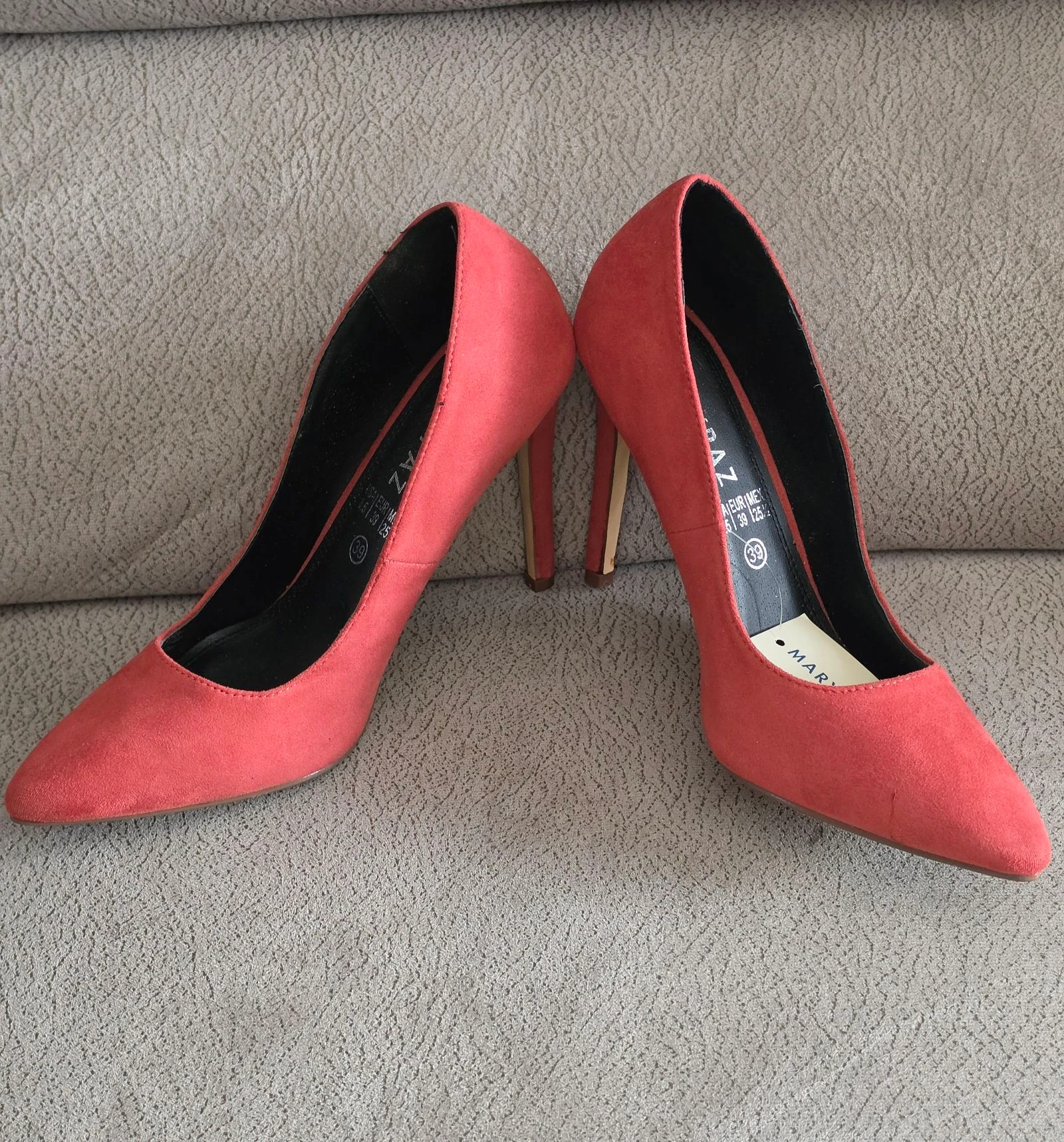 Zapatos de tacón rojo coral Marypaz T.39 